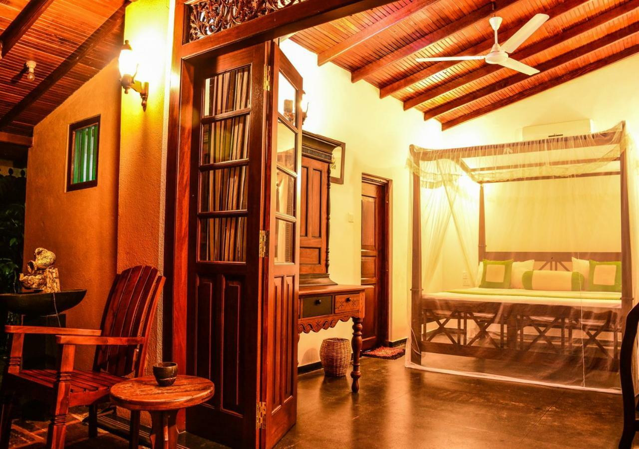 Araliya Gardens Hotel Hikkaduwa Buitenkant foto