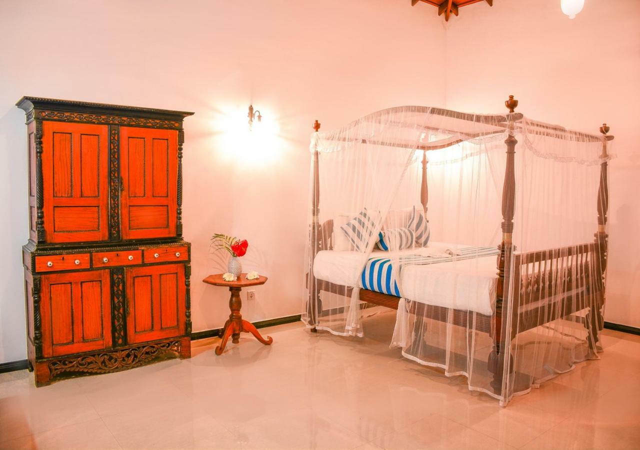 Araliya Gardens Hotel Hikkaduwa Buitenkant foto