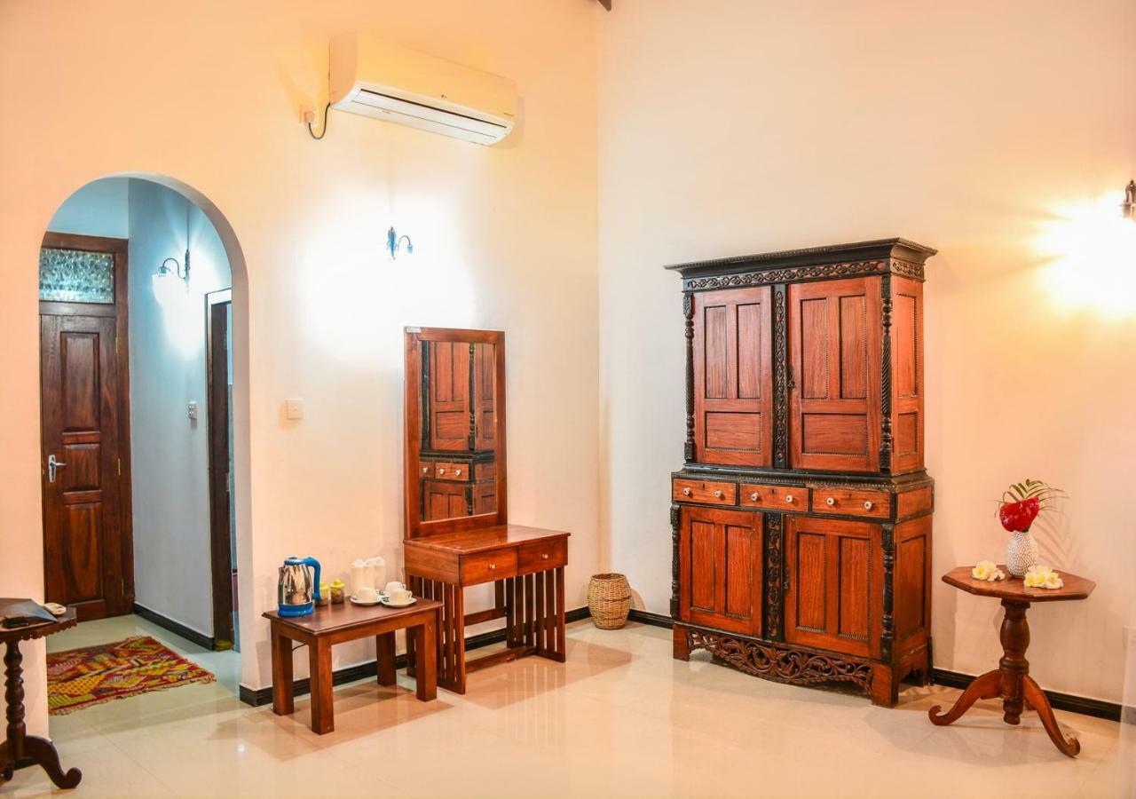 Araliya Gardens Hotel Hikkaduwa Buitenkant foto