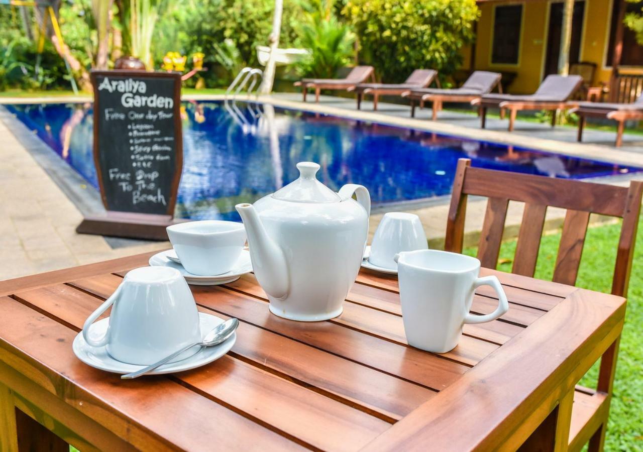 Araliya Gardens Hotel Hikkaduwa Buitenkant foto